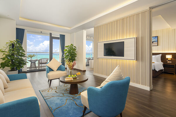 top-khach-san-da-nang-co-view-bien-lang-man