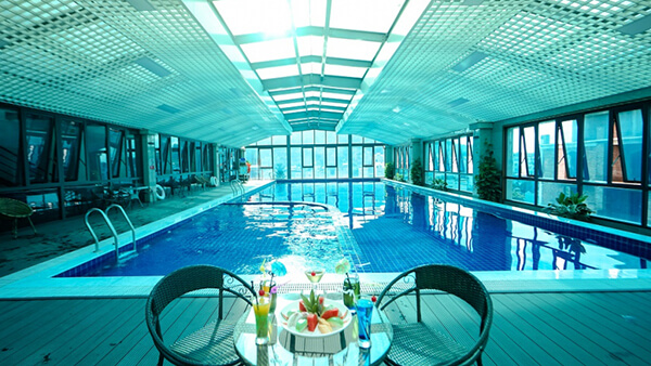 top-khach-san-ha-long-dep-cho-ky-nghi-duong