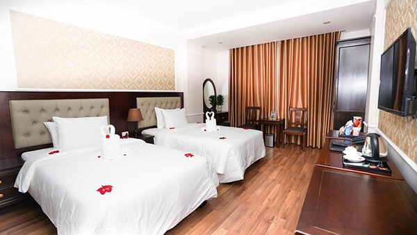 top-khach-san-ha-long-dep-cho-ky-nghi-duong