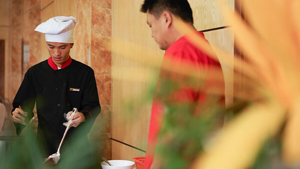 top-khach-san-ha-long-dep-cho-ky-nghi-duong