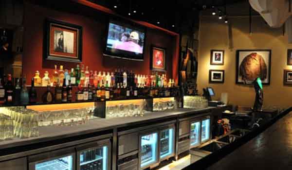 nhung-yeu-to-can-thiet-khi-thiet-ke-quay-bar-trong-khach-san