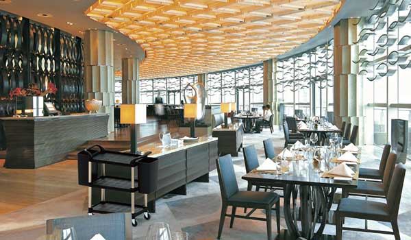 thiet-ke-website-cho-he-thong-nha-hang-khach-san