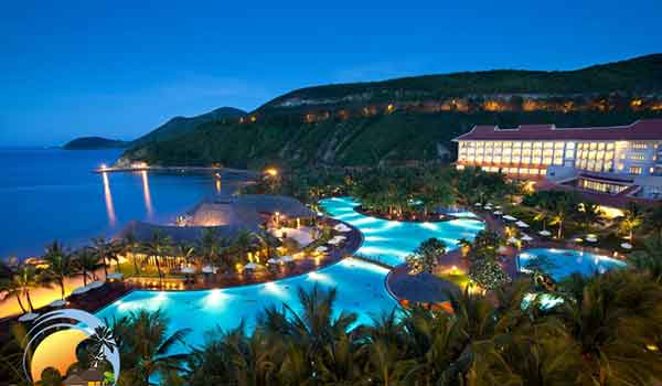 thiet-ke-web-resort-5-sao-dep